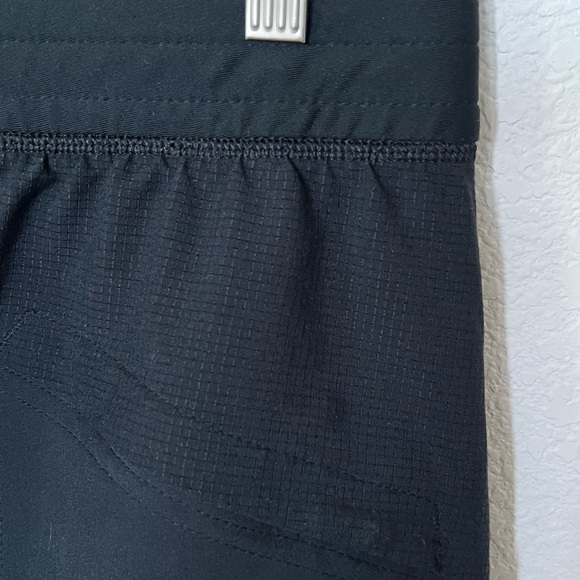Under Armour Black Performance Pants - Picture 8 of 9